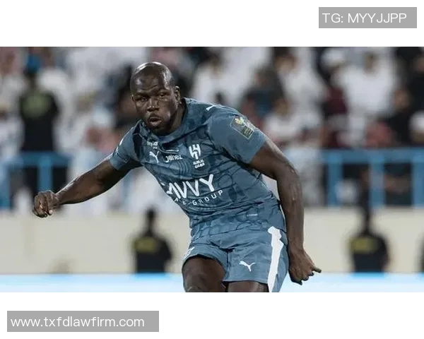 足球明星库利巴利的传奇之路与他在绿茵场上的辉煌成就